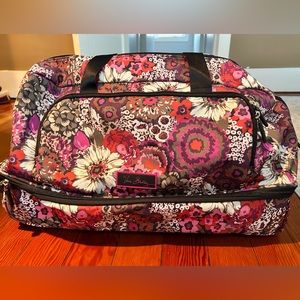 Vera Bradley rolling duffle bag with shoe compartment